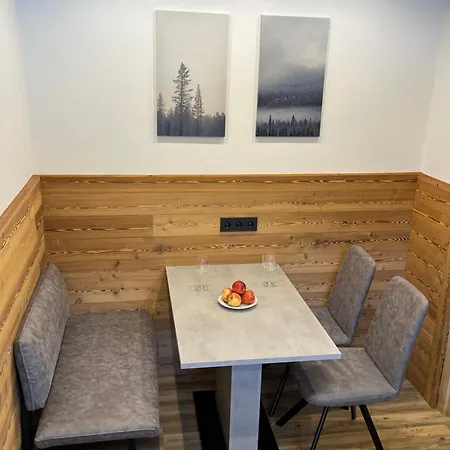 Gaestehaus Kreischberg - Mayer 3* 穆劳附近圣洛伦岑