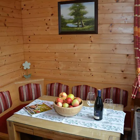 Gaestehaus Kreischberg - Mayer 招待所 3*