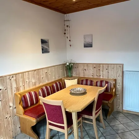 Gaestehaus Kreischberg - Mayer 招待所