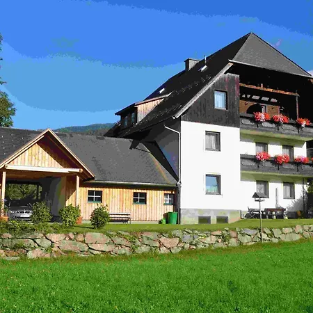 Gaestehaus Kreischberg - Mayer Pensión 3*